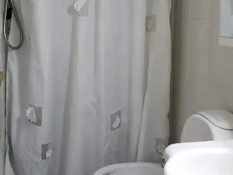 Depto Tipo Casa en Venta en Liniers, USD 195.000