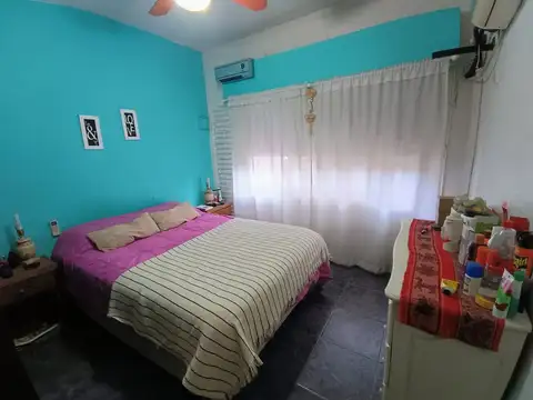 Casa 7 ambientes con 4 baños