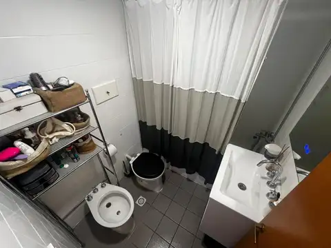 2 ambientes con balcón - Boedo - Venta