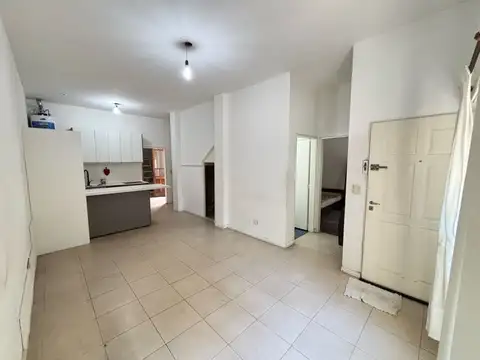 Depto Tipo Casa en Venta de 3 ambientes