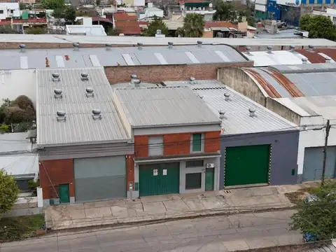 GALPÓN - BARRIO MAYORAZ - J. P. LÓPEZ 3155