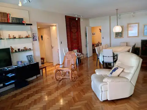 Venta Departamento 4 Ambientes Balcón Cochera Frente