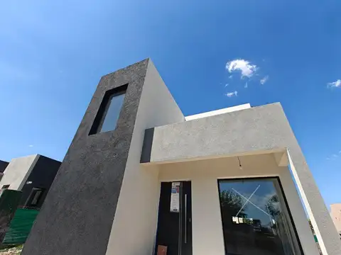 Casa en venta en Santa Elena Pilar del Este