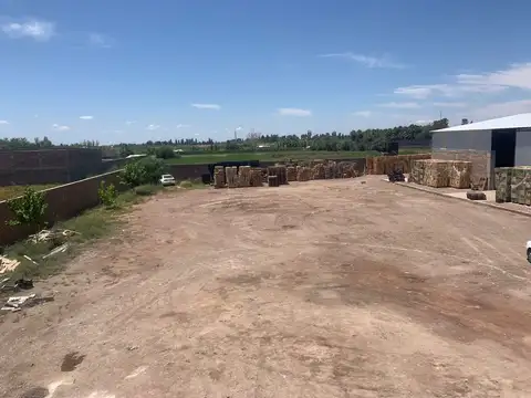 Galpon en Venta en Fray Luis Beltran, USD 370.000