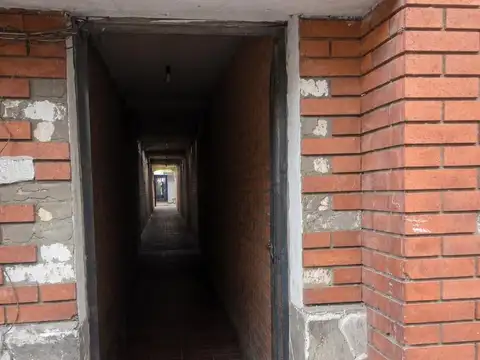 VENTA DEPARTAMENTO PASILLO UN DORMITORIO A RECICLAR