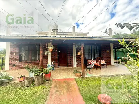 Casa en Venta con 2 cocheras