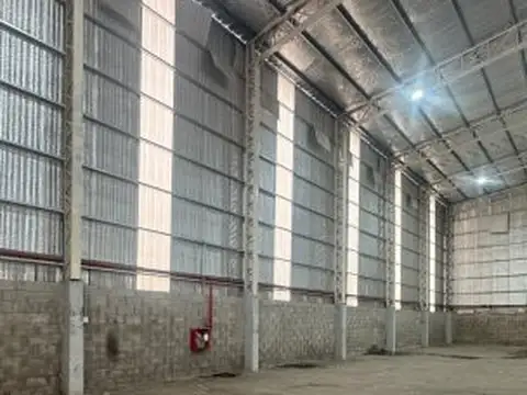 Depósito en venta y en alquiler parque industrial EBAPI 1500 m2