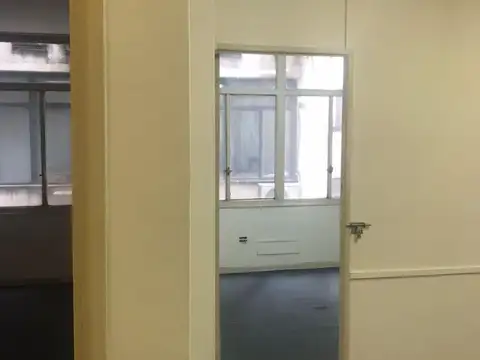 Oficina en Alquiler 60 años