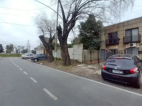 Depto Tipo Casa en Venta con 1 cocheras