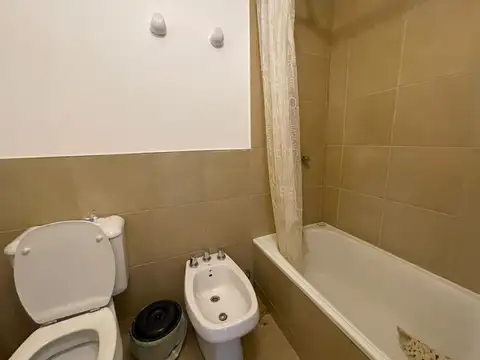 Departamento en Alquiler con 1 cocheras