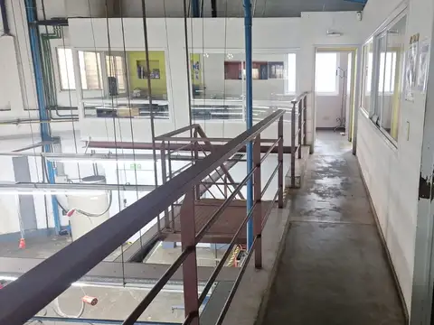 Galpon en Venta en Barrio Parque, USD 1.100.000