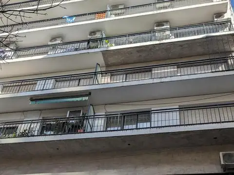 Avenida Rivadavia 800