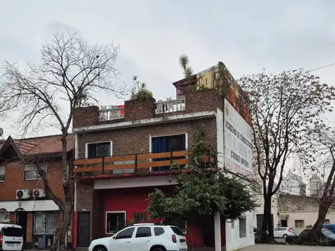 LOTE EN VENTA EN ESQUINA FLORES OPORTUNIDAD