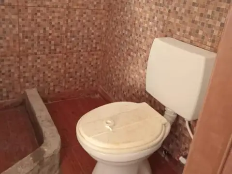 MONOAMBIENTE ALQUILER PASO DEL REY NORTE    A 14 CUADRAS DE LA ESTACION  PARA MAXIMO 2 ADULTOS