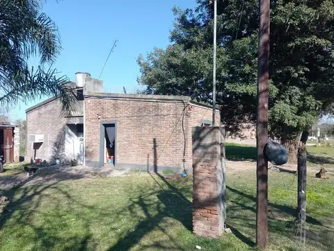 CASA EN GDOR.  CANDIOTI