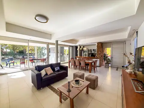 Casa en Venta en Ibarlucea, USD 320.000