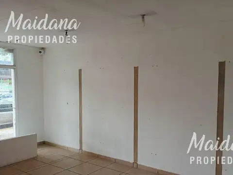 Local en Escobar