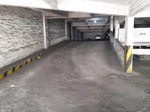 Cochera en alquiler en  zona centrica de rampa 24 horas tres turnos vigilancia martin rampa