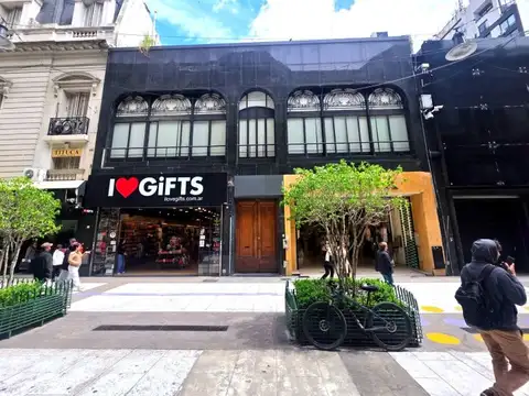 ALQUILER OFICINA FLORIDA y CORDOBA SIN EXPENSAS Frente a GALERÍA PACÍFICO 900m2