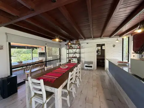 Casa en Alquiler en Roldan, USD 1.800