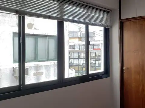 OFICINA DE 20 mts. ZONA TRIBUNALES.  LAVALLE Y MONTEVIDEO.