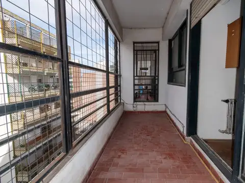 VENTA DEPARTAMENTO 2 DORMITORIOS Y AMPLIO BALCON