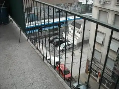 Departamento en Alquiler en Flores, $ 900.000