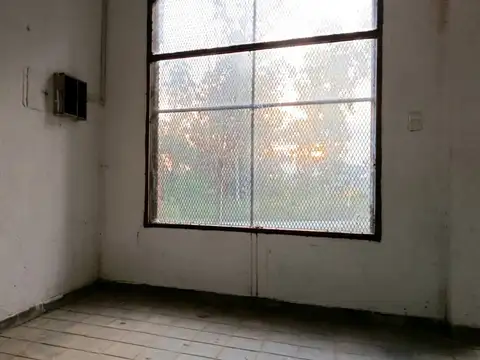 ALQUILER LOCAL COMERCIAL EN PANDO