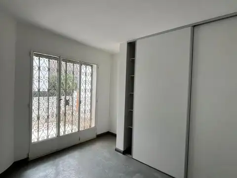 Excelente departamento, con muy buena ubicación