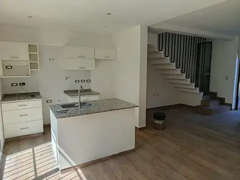 Depto Tipo Casa en Venta A Estrenar