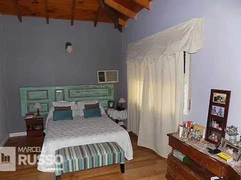 Chalet 6 Ambientes C/ Piscina