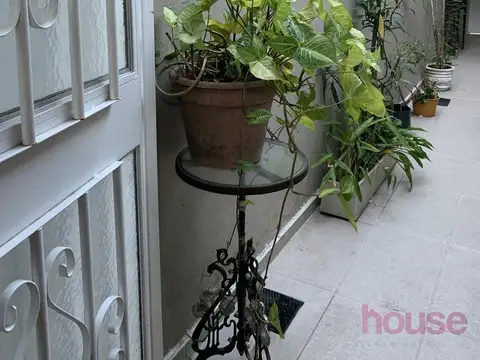Depto Tipo Casa en Venta en Floresta, USD 107.000