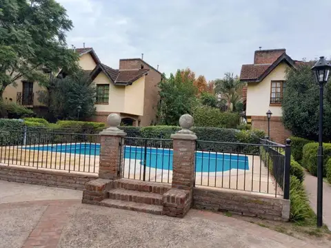 VENTA TRIPLEX 3HAB PATIO TERRAZA COCHERA SAN MIGUE
