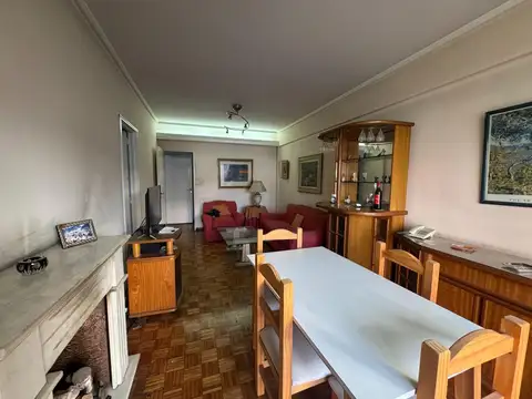 Campichuelo 400, Piso 1