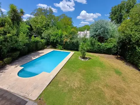 Casa 6 ambientes con 3 baños
