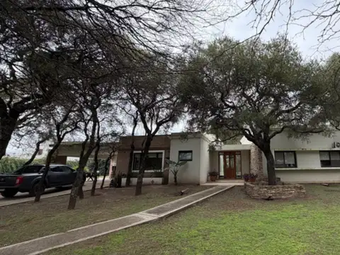 Venta casa 3 dormitorios Causana