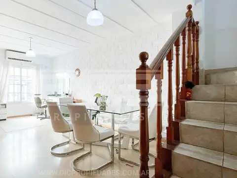 Depto Tipo Casa en Venta en Munro, USD 130.000