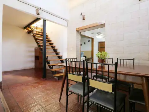 Depto Tipo Casa en Venta 40 años