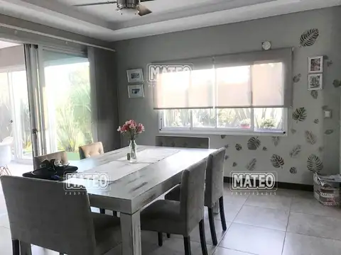 Casa 4 ambientes con 4 baños