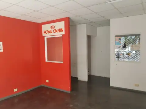 Local en Alquiler en Villa Ballester, $ 600.000
