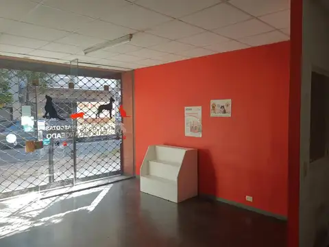 Local en Alquiler Via Púb.