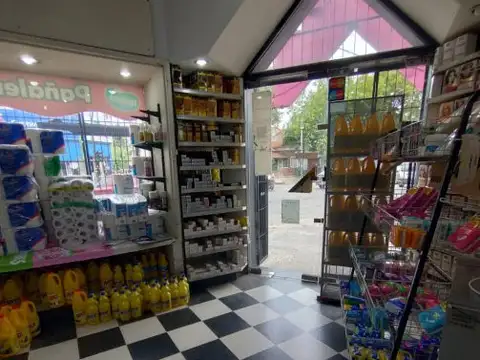 EXCELENTE LOCAL COMERCIAL EN VENTA EN TEMPERLEY