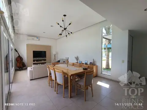 Casa en Venta en El Cantón - Barrio Islas, USD 235.000