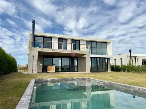 Casa en Venta en San Sebastián, USD 420.000