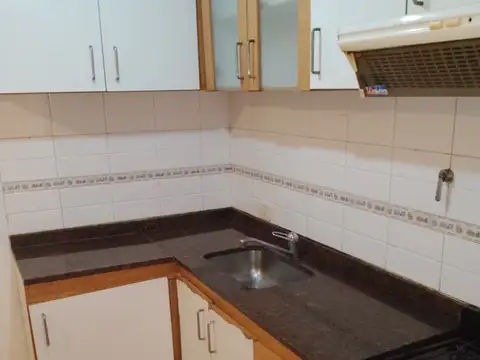 Pavon 3700, Piso 7