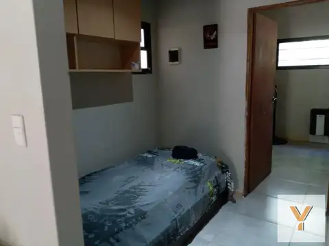 Edificio Comercial venta - 8 dormitorios 4 baños - 550mts2 totales - Ostende