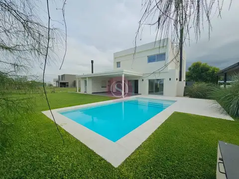 Casa  en Venta en Puertos, Escobar, G.B.A. Zona Norte