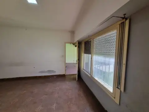 Casa en Venta en Temperley, USD 89.000