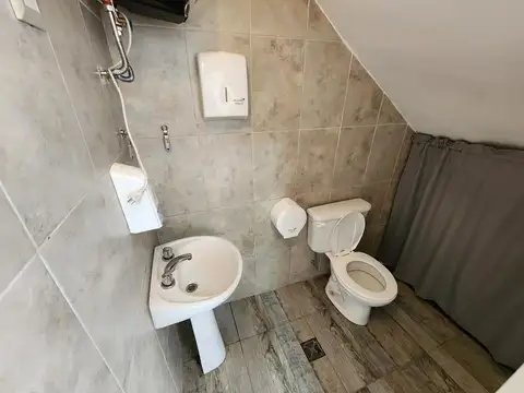 Local 40 m2 en Loma Hermosa
