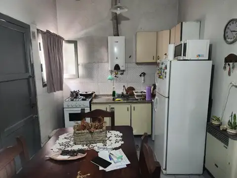 Casa 3 ambientes con 1 baño